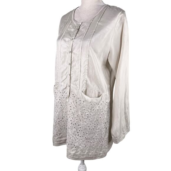 Sundance Silk Blouse Tunic Beige M Pockets Eyelet Lace Pockets - Picture 3 of 9